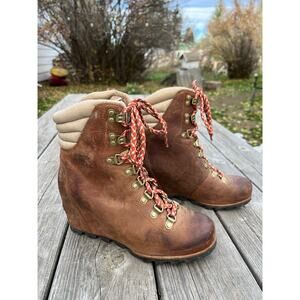 Sorel women's conquest wedge boot brown leather size 8 winter fall fashion heels